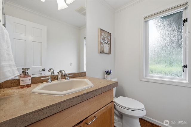 2507 Medina Circle, Medina, WA 98039