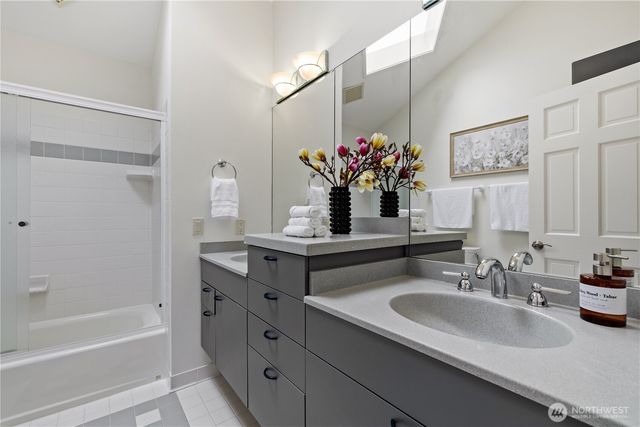 2507 Medina Circle, Medina, WA 98039