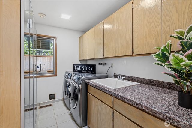 2507 Medina Circle, Medina, WA 98039