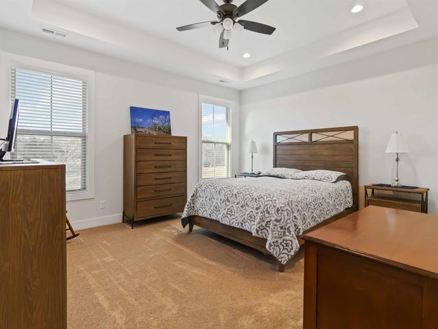 521 Hillview Knoll Lane, Greer, SC 29651