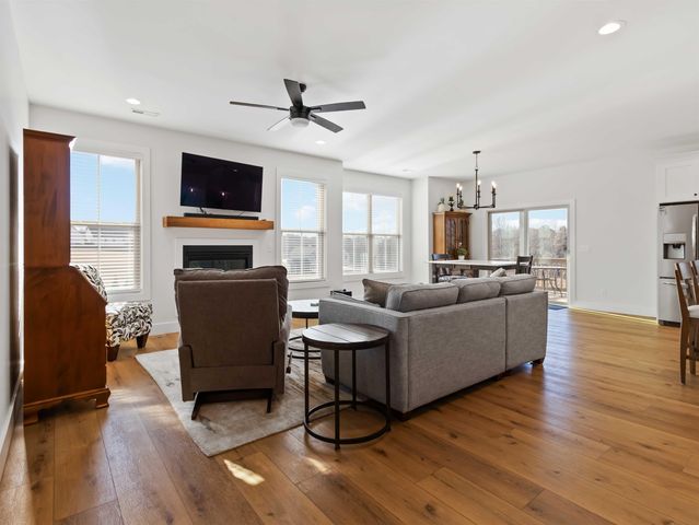 521 Hillview Knoll Lane, Greer, SC 29651