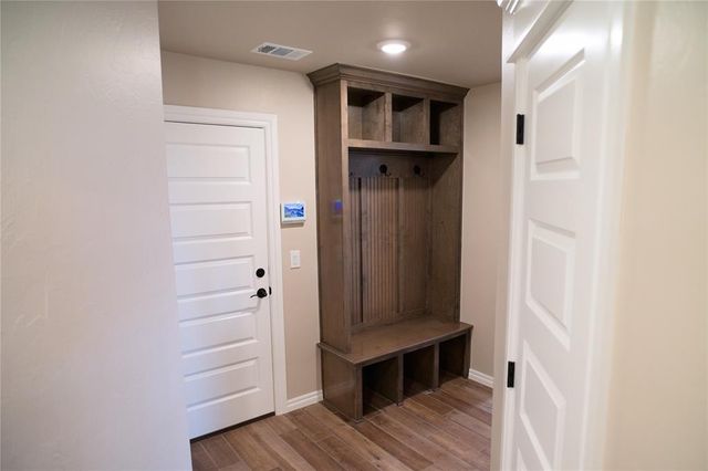 11104 NW 91st Street, Yukon, OK 73099