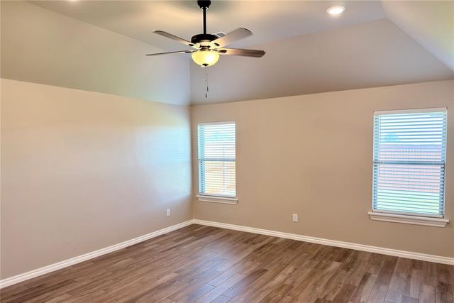 11104 NW 91st Street, Yukon, OK 73099