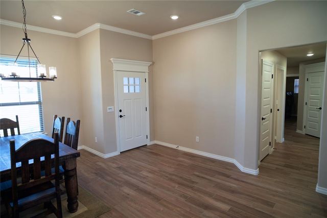 11104 NW 91st Street, Yukon, OK 73099