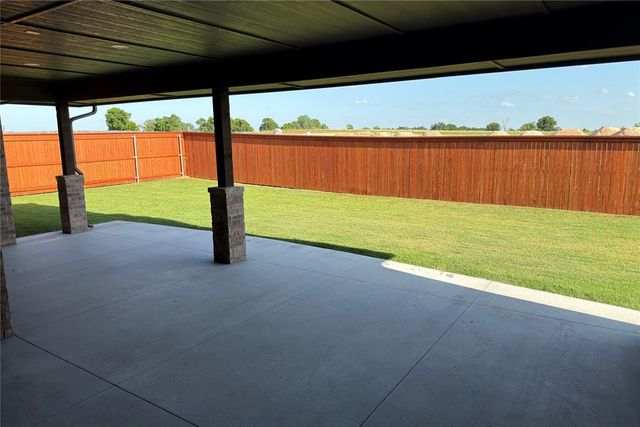 11104 NW 91st Street, Yukon, OK 73099