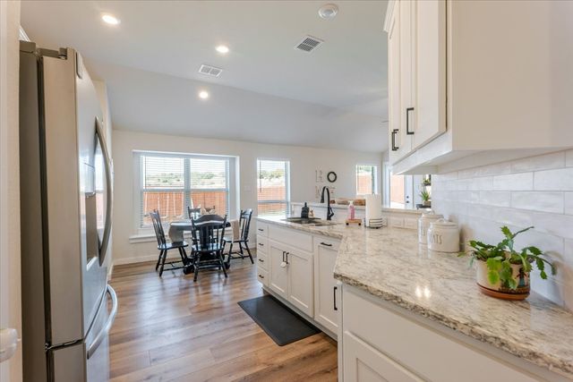 108 Mesa Drive, Glen Rose, TX 76043