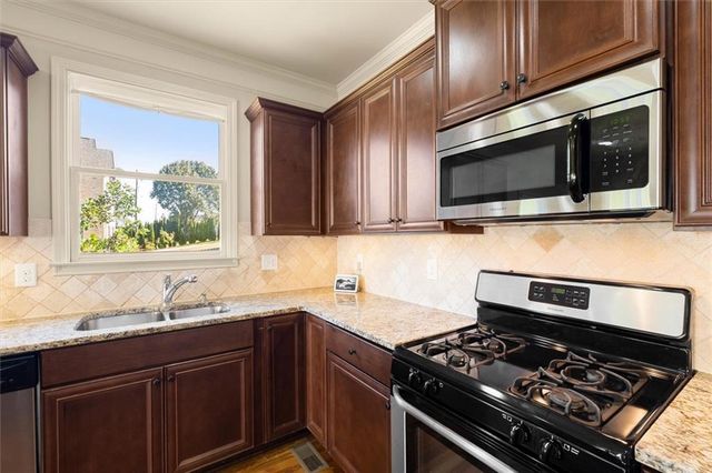 310 Nichols Ridge Pointe, Suwanee, GA 30024
