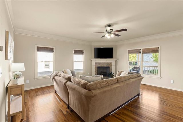 310 Nichols Ridge Pointe, Suwanee, GA 30024