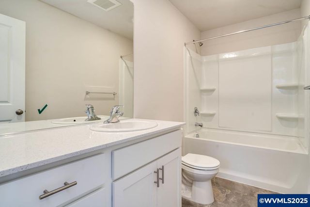 364 Greencrest St NE, Salem, OR 97301