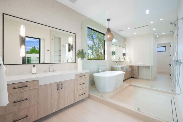 301 NE 7th Avenue, Delray Beach, FL 33483