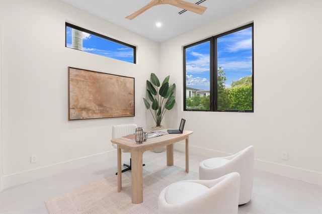 301 NE 7th Avenue, Delray Beach, FL 33483