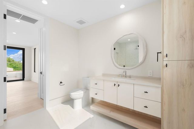 301 NE 7th Avenue, Delray Beach, FL 33483