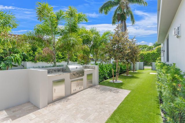 301 NE 7th Avenue, Delray Beach, FL 33483