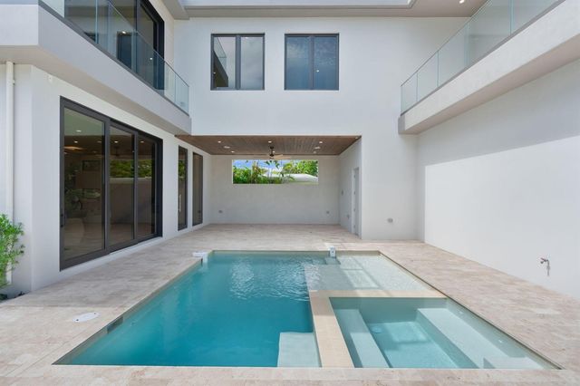 301 NE 7th Avenue, Delray Beach, FL 33483