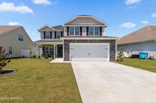 806 Washington Square, Richlands, NC 28574