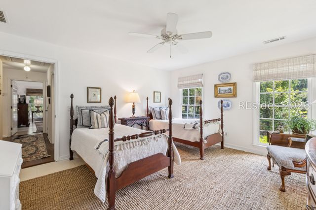 2 Pope Ln, Bluffton, SC 29910