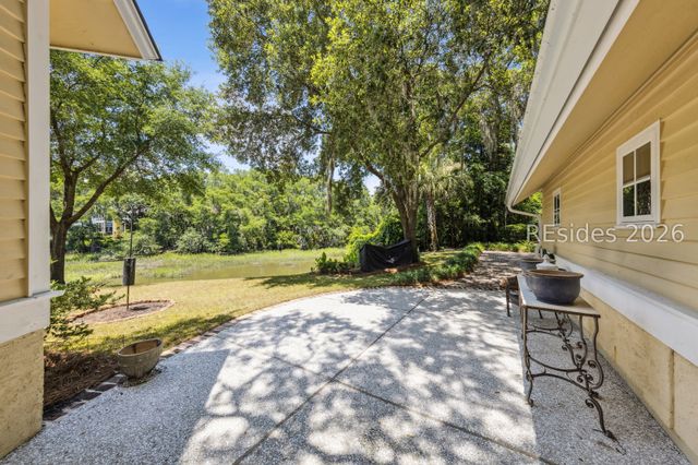 2 Pope Ln, Bluffton, SC 29910