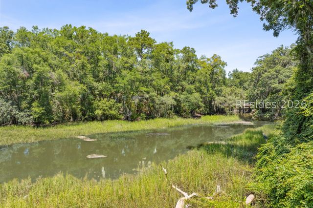 2 Pope Ln, Bluffton, SC 29910