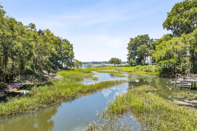 2 Pope Ln, Bluffton, SC 29910