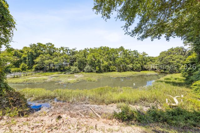 2 Pope Ln, Bluffton, SC 29910