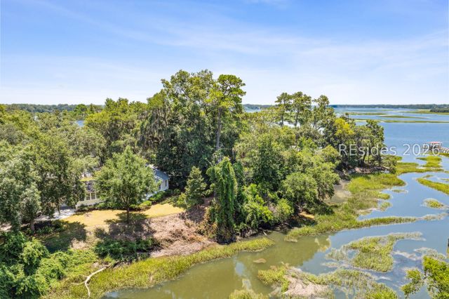 2 Pope Ln, Bluffton, SC 29910