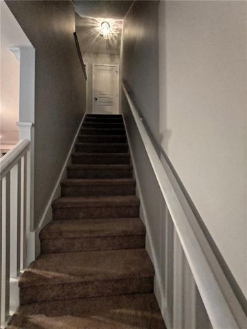660 Barnett Shoals Road 220, Athens, GA 30605