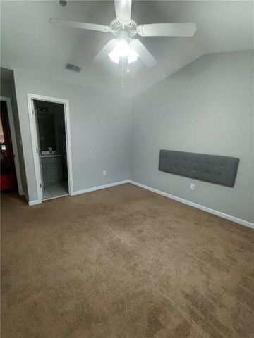 660 Barnett Shoals Road 220, Athens, GA 30605