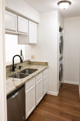 5616 Preston Oaks Road 508, Dallas, TX 75254