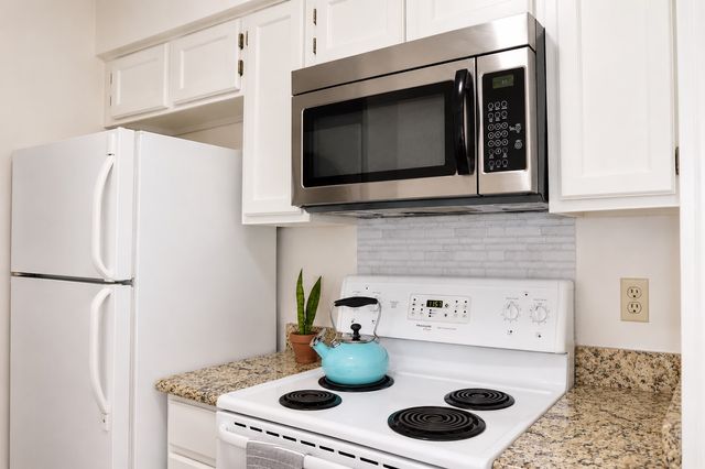 5616 Preston Oaks Road 508, Dallas, TX 75254
