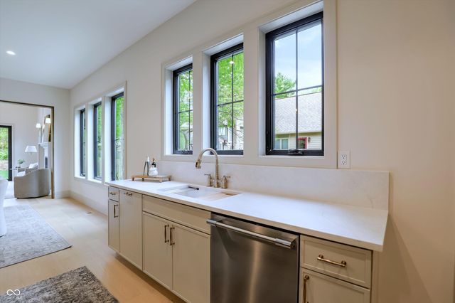 10415 Westfield Boulevard, Carmel, IN 46280