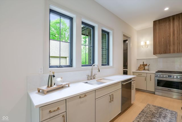 10415 Westfield Boulevard, Carmel, IN 46280