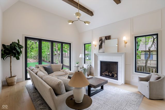 10415 Westfield Boulevard, Carmel, IN 46280