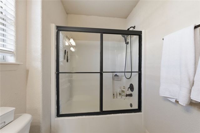 677 Olivia Lane, Centerton, AR 72719