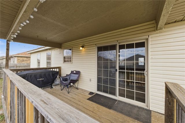 677 Olivia Lane, Centerton, AR 72719