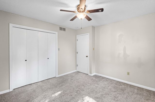 2182 S EL CENTRO CT, Columbia, MO 65201
