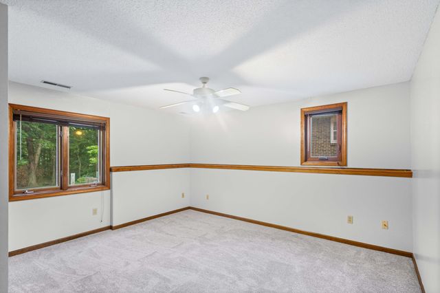 2182 S EL CENTRO CT, Columbia, MO 65201