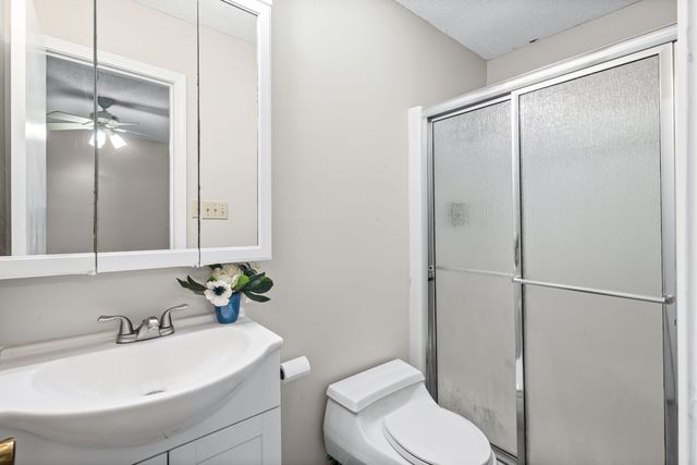 2182 S EL CENTRO CT, Columbia, MO 65201