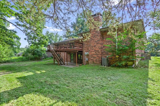 2182 S EL CENTRO CT, Columbia, MO 65201