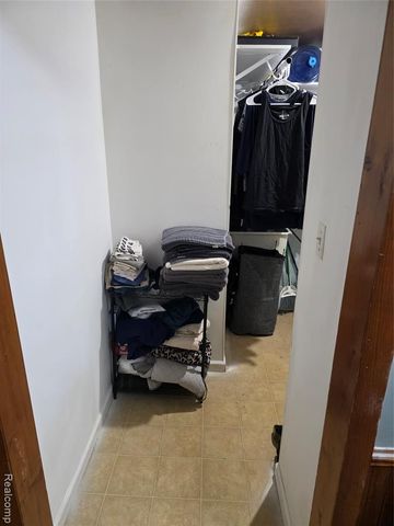 4217 Pengelly Road, Flint, MI 48507