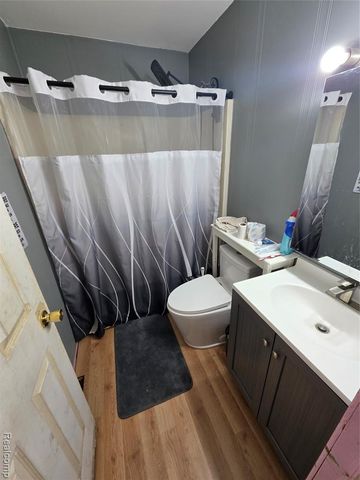 4217 Pengelly Road, Flint, MI 48507