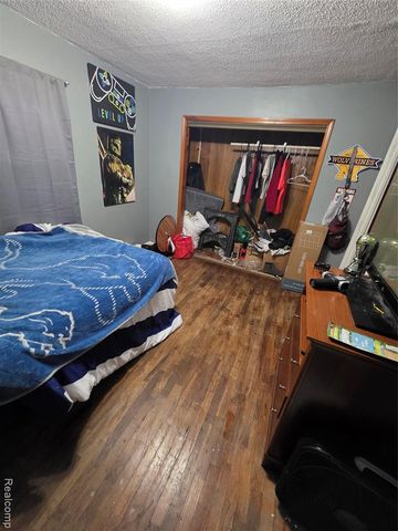 4217 Pengelly Road, Flint, MI 48507