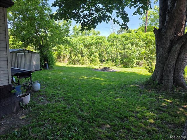 4217 Pengelly Road, Flint, MI 48507