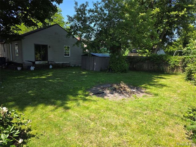 4217 Pengelly Road, Flint, MI 48507