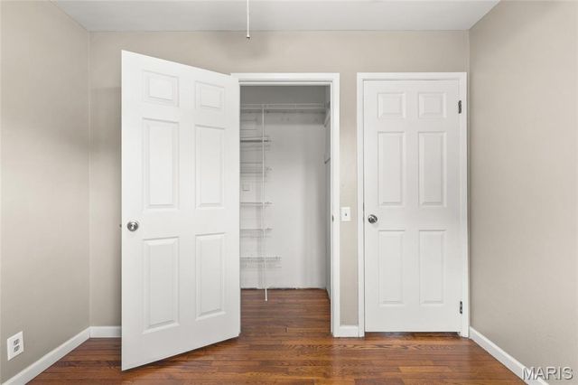2558 Carousel Court, Florissant, MO 63031