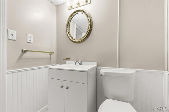 2558 Carousel Court, Florissant, MO 63031