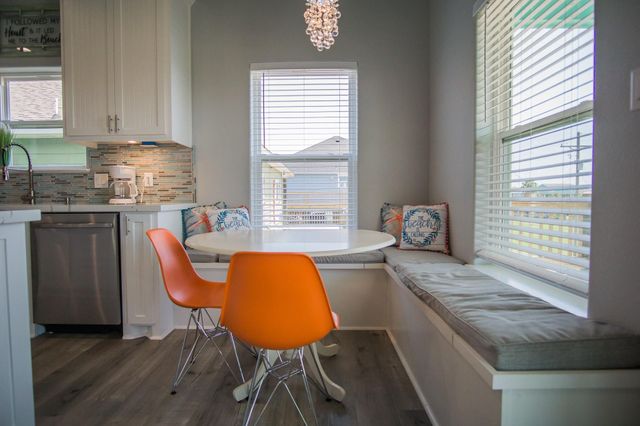 886 Sandollar, Crystal Beach, TX 77650