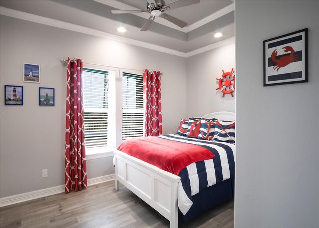 886 Sandollar, Crystal Beach, TX 77650