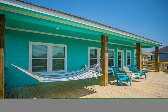 886 Sandollar, Crystal Beach, TX 77650