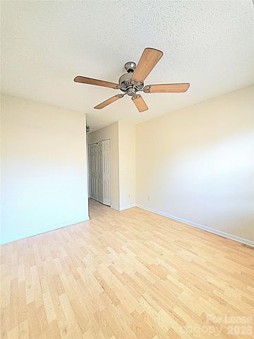 5664 Prescott Court, Charlotte, NC 28269