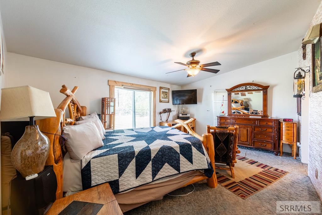 Image 13 of property listing at 286 N 2300 E, St Anthony, ID 83445